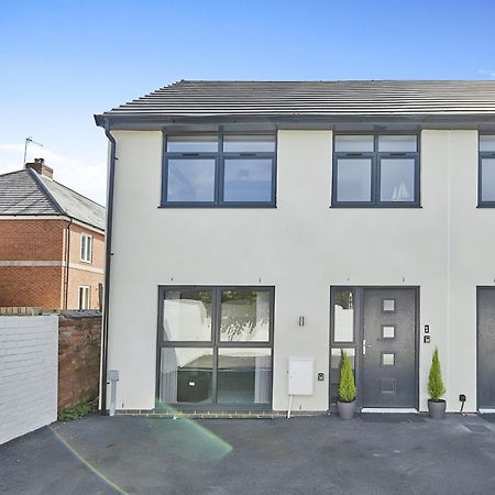 Modern Home In Derby City Centre - Free Gated Parking المظهر الخارجي الصورة